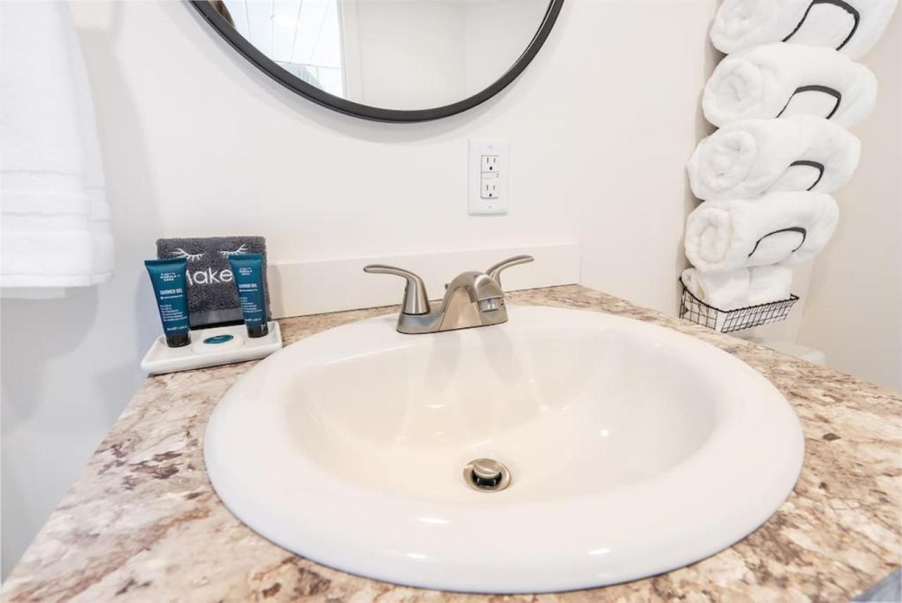 Luxury Tiny House Mins To Lake, Downtown Boat Parking Appartement