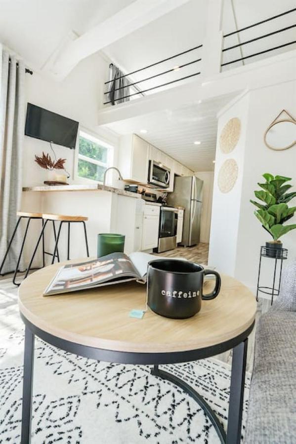 Luxury Tiny House Mins To Lake, Downtown Boat Parking Appartement